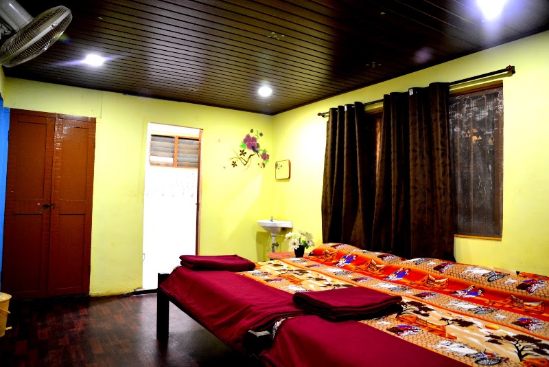Jungle Fire Inn – Riverside Stay in Forest Near Dandeli - Dandeli (photo 4)