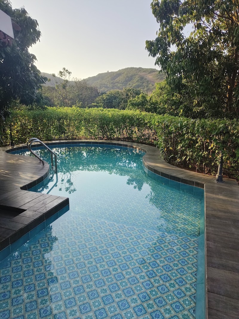 Nostravila – Mountain Villa with Pool & Jacuzzi Near Lonavala - Lonavala (photo 3)