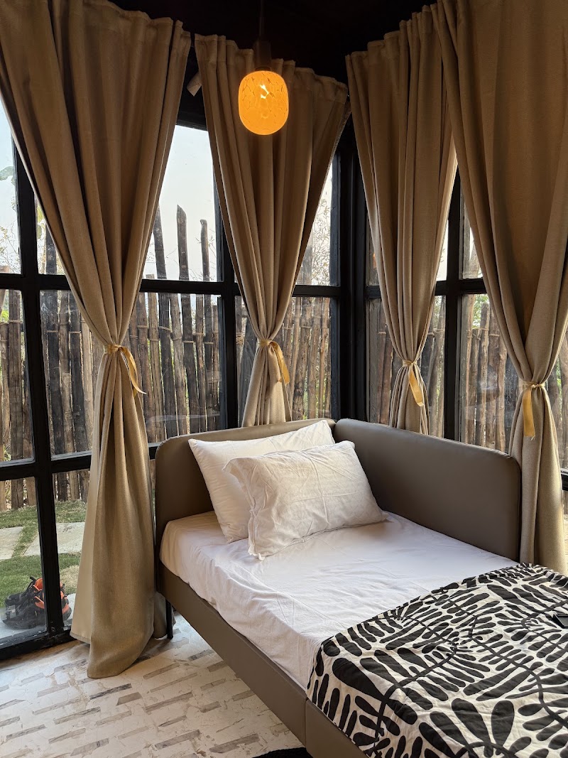 Lakeside Bathtub Escape – Lake Side Stay Near Karjat - Karjat (photo 5)