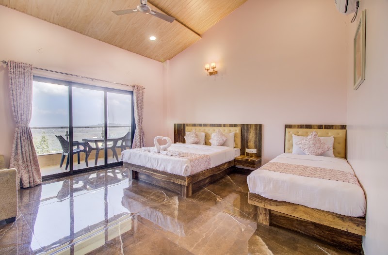The Orchard Grove – Farm Stay with Shared Pool Near Bhilar - Bhilar (photo 2)