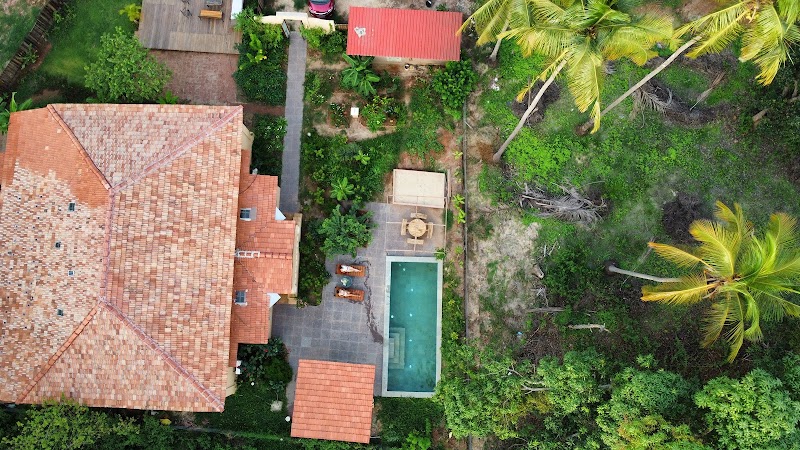 Tropical Abode – Shared Pool Stay Near Mapusa - Mapusa (photo 5)